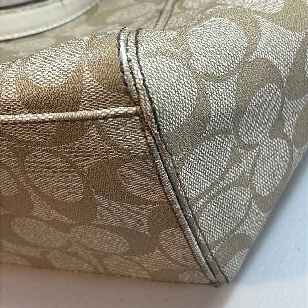 Coach Peyton Signature Pocket Tote & Crossbody Bag – Beige/Khaki F19816 - Picture 11 of 15